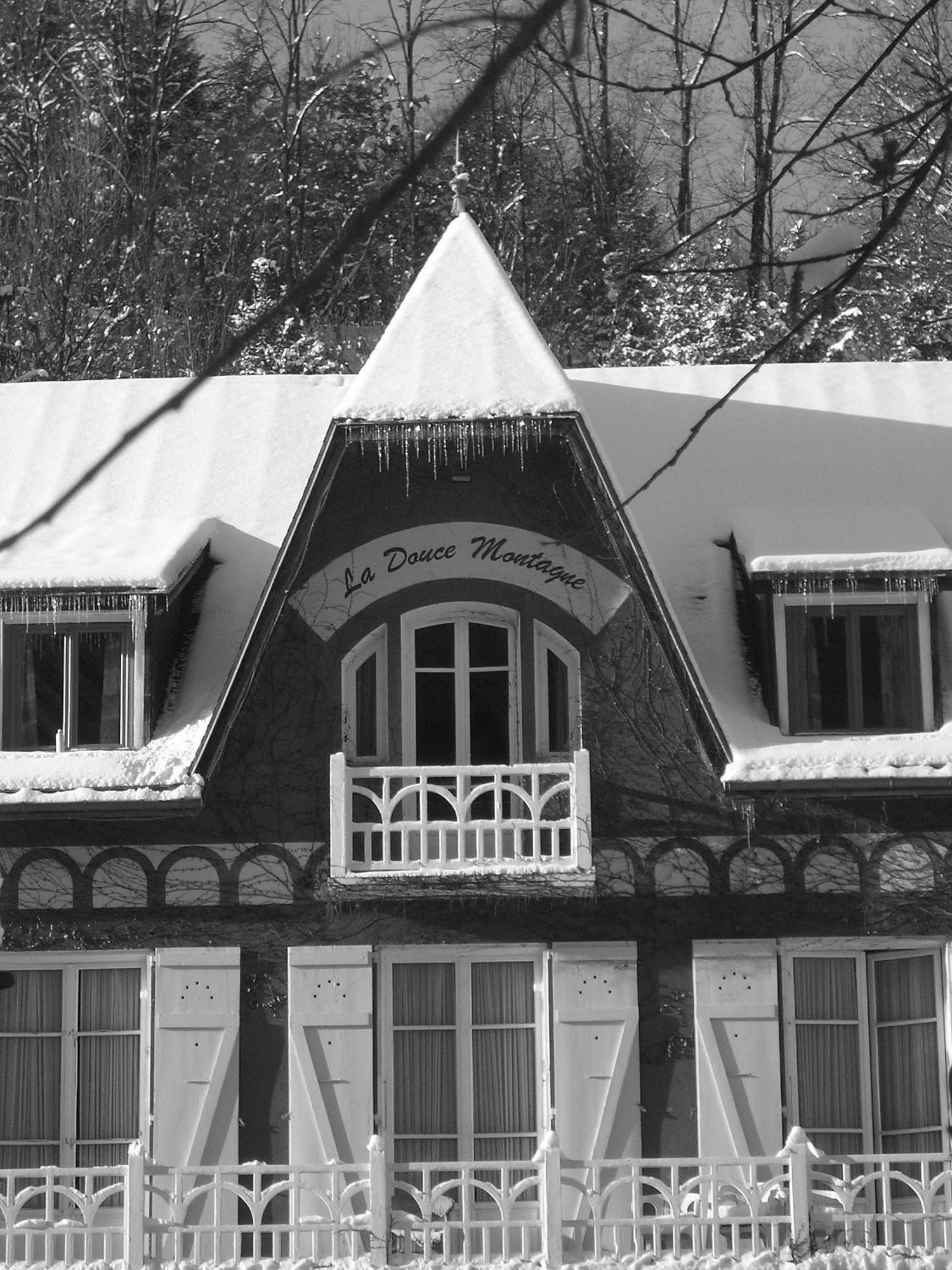 Auberge La Douce Montagne Allemont Exteriér fotografie