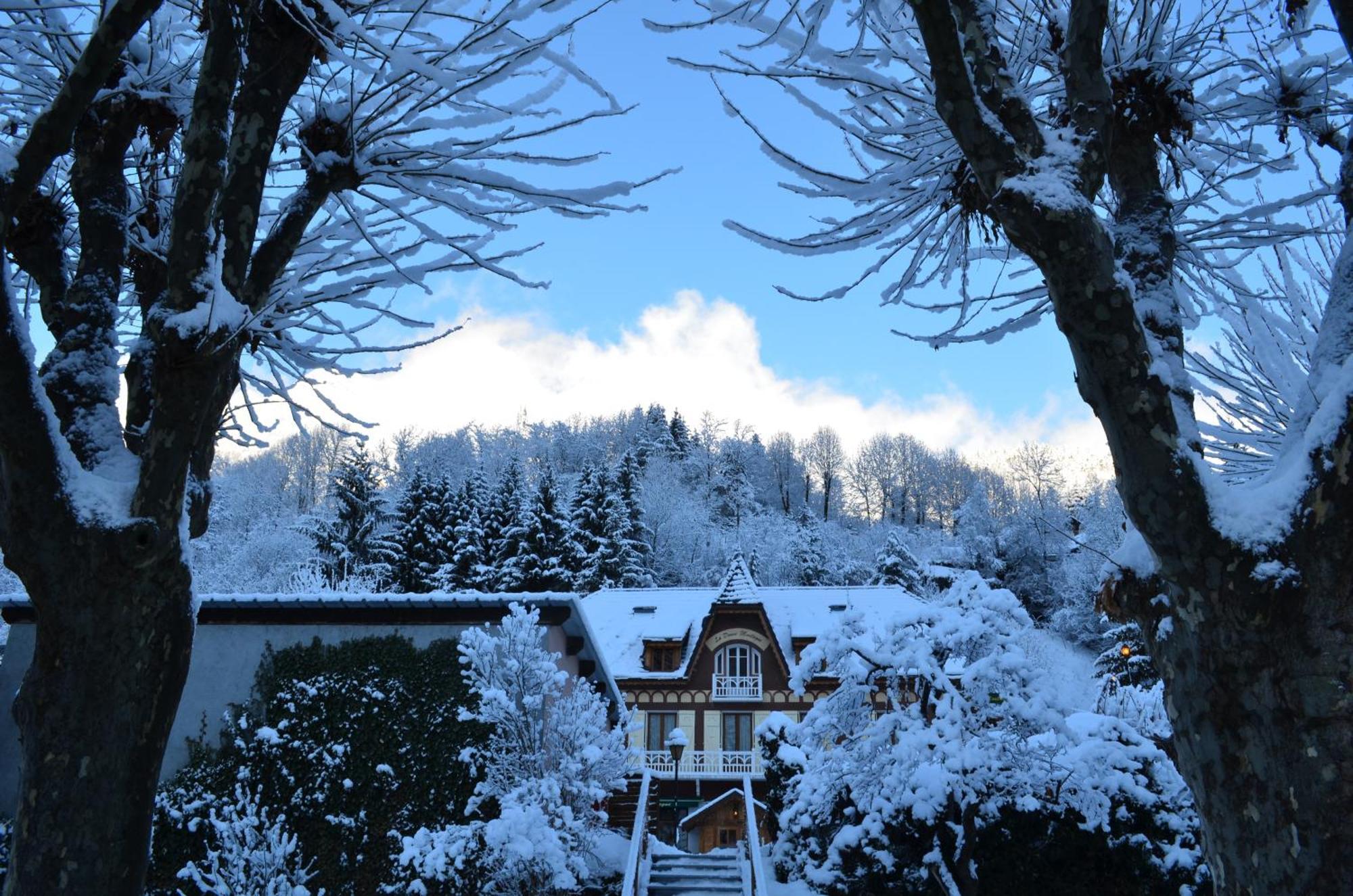 Auberge La Douce Montagne Allemont Exteriér fotografie