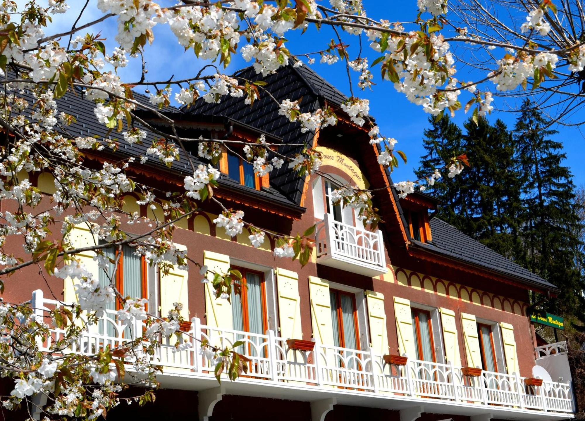 Auberge La Douce Montagne Allemont Exteriér fotografie