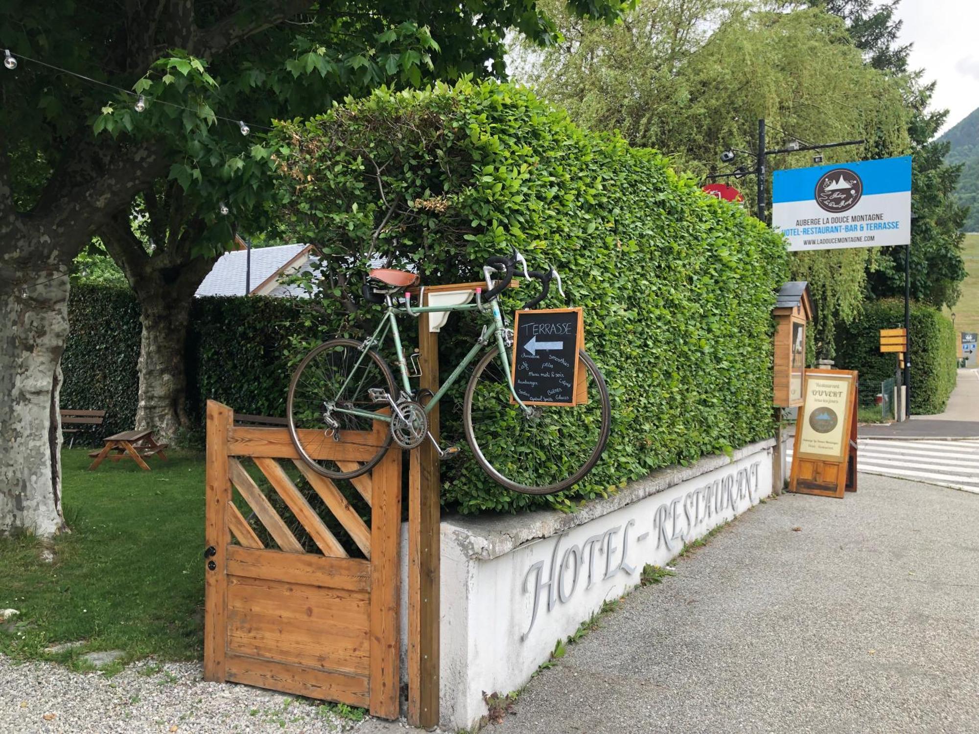 Auberge La Douce Montagne Allemont Exteriér fotografie