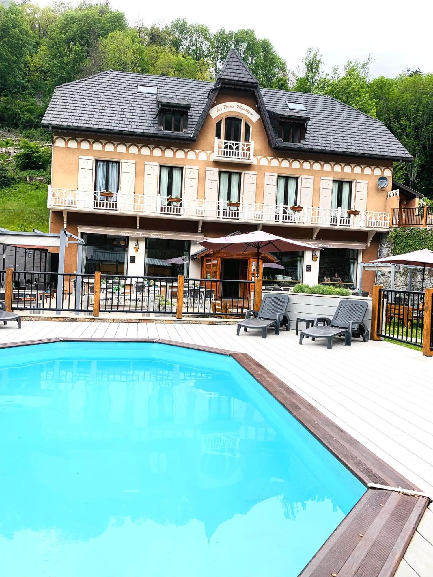 Auberge La Douce Montagne Allemont Exteriér fotografie